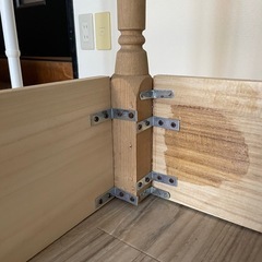 作りかけの棚 木材 ろくろ飾り柱 ロクロの画像