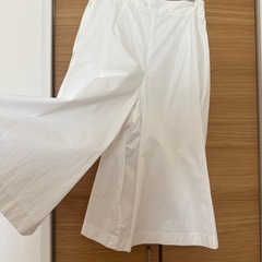 ZARA白スカート風パンツの画像