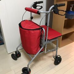 軽量 折りたたみ式 高齢者用ウォーカー 直立4輪 歩行補助車
