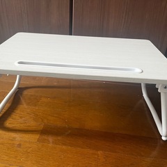 折りたたみ机
