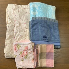 取りに来てくれる方に差し上げます。夏掛け綿布団、タオルケット、ファスナー付シーツセット