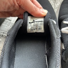 NIKE スニーカー 23.5cm の画像