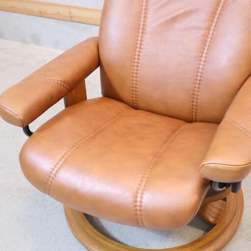 北欧ノルウェーのメーカーEKORNES(エコーネス)社のストレスレスチェアーです！！リビングはもちろんシアタールームなどにおススメの北欧デザインのオットマン付きのパーソナルチェアー♪