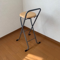 カウンターチェアの画像