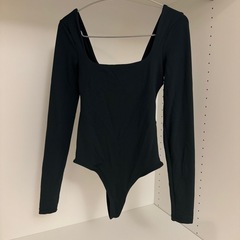 Zara レディーストップス2枚の画像