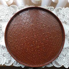 籃胎漆器のお盆の画像