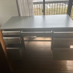 事務机です。wideです。