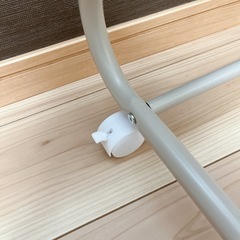 モダンデコ　スラックスハンガー　ミルキーベージュの画像