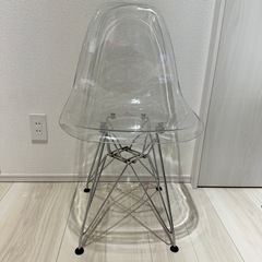 イームズチェア ダイニングチェア　クリア椅子