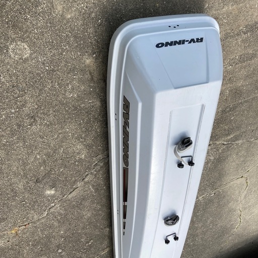 車に取り付けるボックス