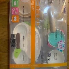 ベビー用品食器セット　(何個か入ってないみたいです)