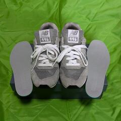 【値下げしました】【中古品】ニューバランスCM996BG グレー 23cmの画像