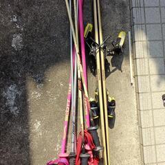 スキー、ポールまとめての画像