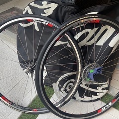 ロードバイク用タイヤの画像