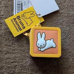 ミッフィー シリコンポーチ