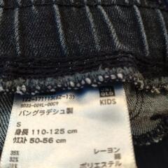 110cm ユニクロ　ジーンズの画像