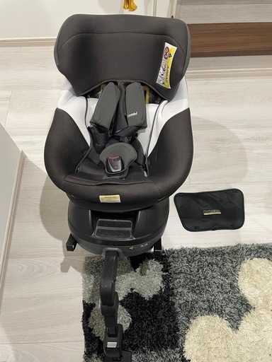 チャイルドシート　　コンビ　クルムーヴ　ISOFIX