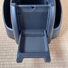 ハイエース　純正　センターコンソール　の画像