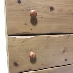 木のタンスの画像