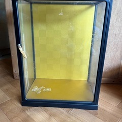 ガラスケース さしあげます　