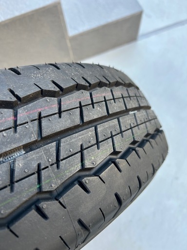 『決まりました』ハイエース新車外し　ダンロップ　195/80R15