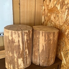 ヒノキ　皮剥き丸太