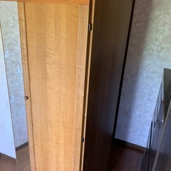 洋服ダンス（姿見鏡付き）の画像