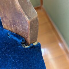 木製回転椅子の画像