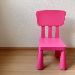 IKEA イス　ピンク