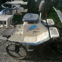 イセキ4条乗用田植え機　ラブリイミニの画像