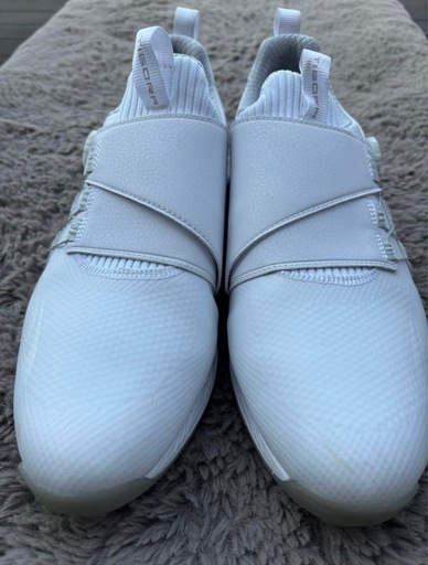 TIGORA（ティゴラ）ラップ型スパイクレスゴルフシューズ（ダイヤル式）