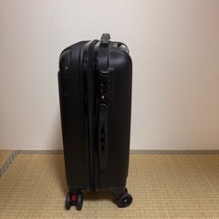 キャリーケースの画像