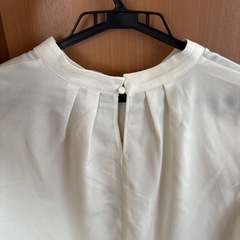 【新品未使用】レディースブラウス(Mサイズ)の画像