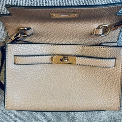 ★中古★レディース バッグ(ポシェット) ※お譲り先決まりました
の画像