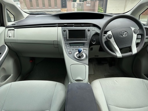 神奈川発❗️トヨタ❗️プリウス❗️6万キロ台❗️車検あり❗️ (相模  