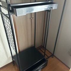 ハンガーラックの画像