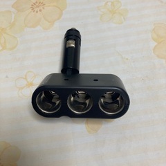 3口シガーソケットアダプター