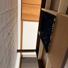 机いりませんか？（4〜5人かけ、落書きあり）の画像