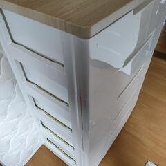 美品★ウッドトップ5段チェストの画像