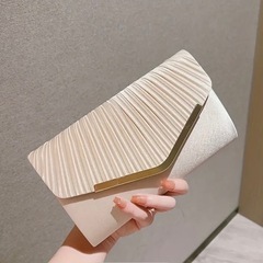アプリコット　プリーツデザインパーティーバッグ 23cm