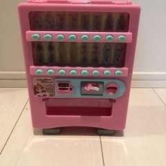 タカラトミー　リカちゃんの自動販売機です。