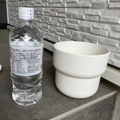 IKEA 鉢カバー　プラスチック