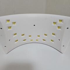 ネイル用UVLEDライトの画像