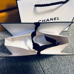 CHANEL ミニ紙袋とミニギフトBOX ※難ありの画像