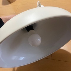 【9日まで】電気　電球付きの画像