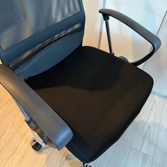 美品:オフィス仕様チェア（座面昇降可能）の画像