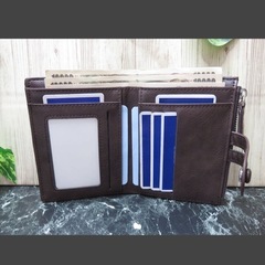 二つ折りメンズ 財布 コンパクト 軽量　小銭入れ　高級感＊新品（ブラック）の画像