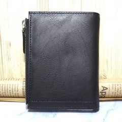 二つ折りメンズ 財布 コンパクト 軽量　小銭入れ　高級感＊新品（ブラック）の画像