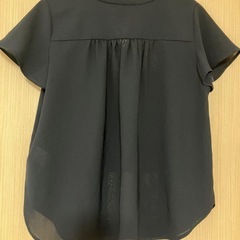 【取引成立済】ネイビー ブラウス 半袖 ミッシェルクランの画像