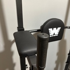 懸垂機（チンニングマシン）の画像